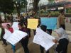 Pelayanan Kantor Pusat Bank Banten Lumpuh Digoyang Massa Aksi Jilid II