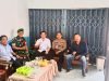 Sinergitas TNI–Polri Jelang Natal dan Tahun Baru, Bhabinkamtibmas dan Babinsa Sambangi Tokoh Masyarakat