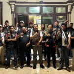 Kapolsek Gandus Gelar Nobar Piala Dunia Bersama Forum Cakar Sriwijaya dan LMP dalam Rangka HUT Bhayangkara ke-80