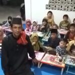 Peduli Pendidikan Al-Qur’an, Forum Cakar Sriwijaya Sumsel Berikan Bantuan Bangku Mengaji