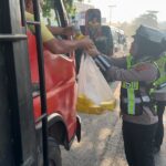 Satlantas Polres Banyuasin Gelar Bakti Sosial, Pererat Kepedulian kepada Pengemudi Truk
