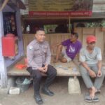 BHABINKAMTIBMAS POLSEK MUNCANG SAMBANG WARGA DESA BINAAN SAMPAIKAN PESAN KAMTIBMAS