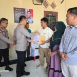 Cegah Karhutla, Polres OKI Gandeng Warga Pedamaran dan Bantu Korban Kebakaran
