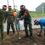 Kodim 0509 Bekasi Bergerak, Bersihkan Sungai Sambut HUT RI ke-81