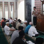 Jumat Keliling, Polres Lebak Perkuat Silaturahmi dan Sampaikan Pesan Kamtibmas kepada Masyarakat