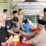Wujudkan Polisi Bersama Masyarakat, Polda Sumsel Padukan Safari Jumat dan Bakti Kesehatan