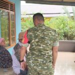 Babinsa Dampingi Pendataan Bansos di Mekarwangi, 165 KPM Diminta Perbarui Data